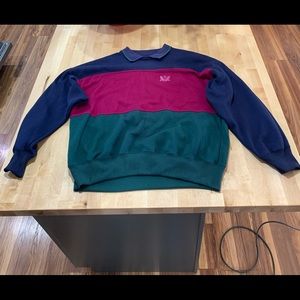 Vintage pullover sweater with collar